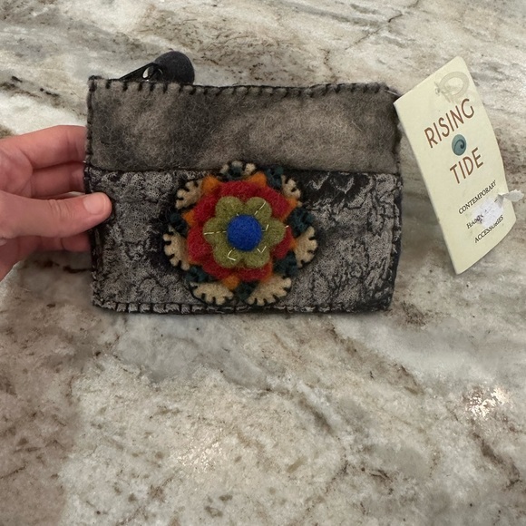 NWT sheep wool bag Rising Tide - Picture 2 of 5